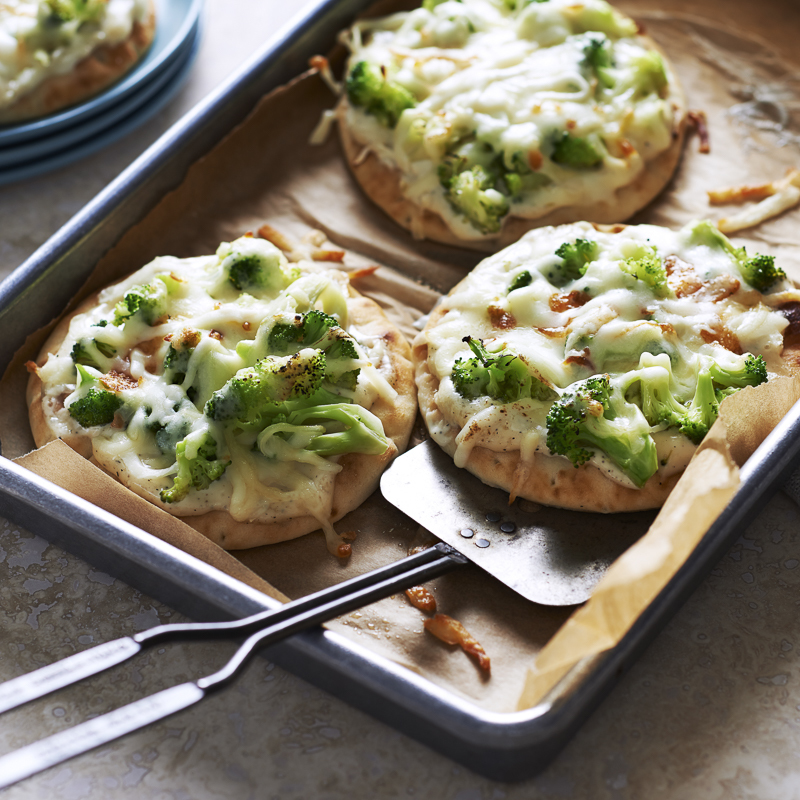 Cheesy Broccoli Naan Pizzette Zehrs