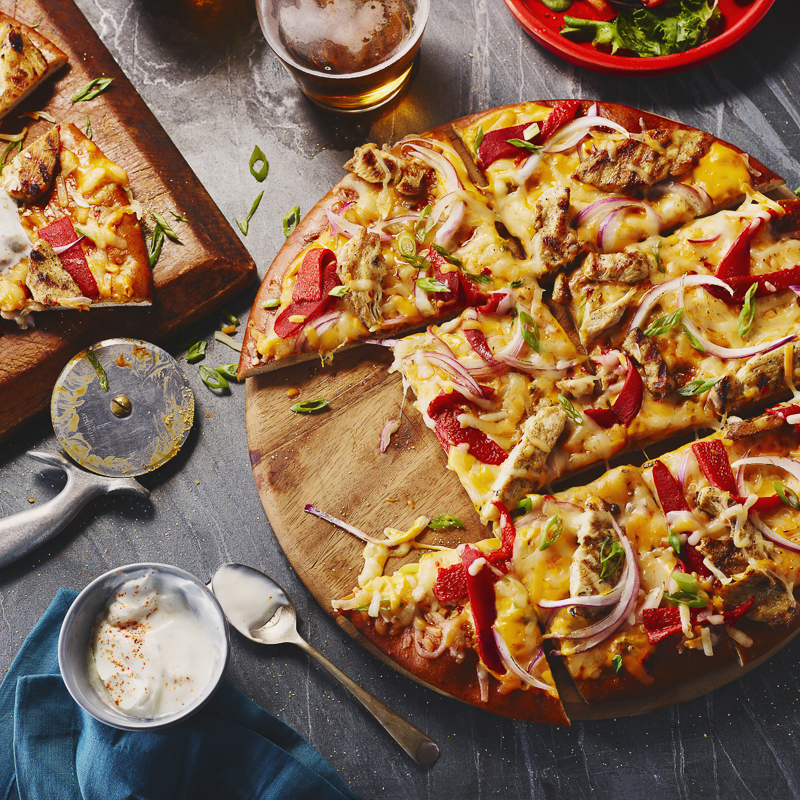 Chicken Salsa con Queso Pretzel Pizza Zehrs