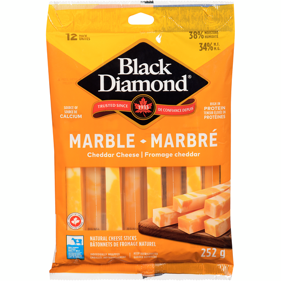 Black Diamond Bâtonnets de fromage marbré. 252 g, 2,77 $/100g